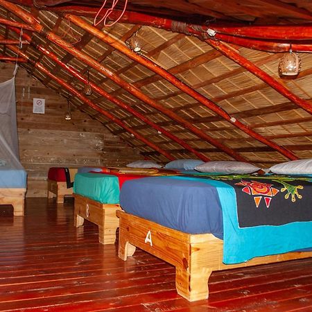 Hostel La Ballena Backpacker Лас-Ґалерас Екстер'єр фото