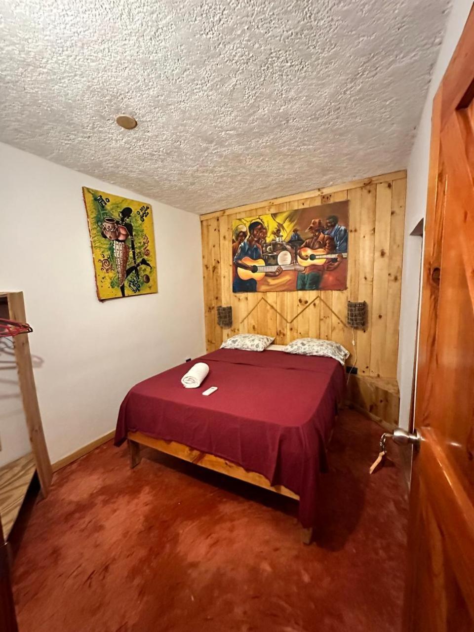 Hostel La Ballena Backpacker Лас-Ґалерас Екстер'єр фото