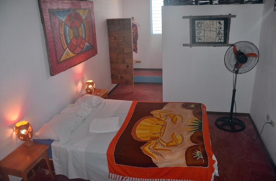 Hostel La Ballena Backpacker Лас-Ґалерас Екстер'єр фото