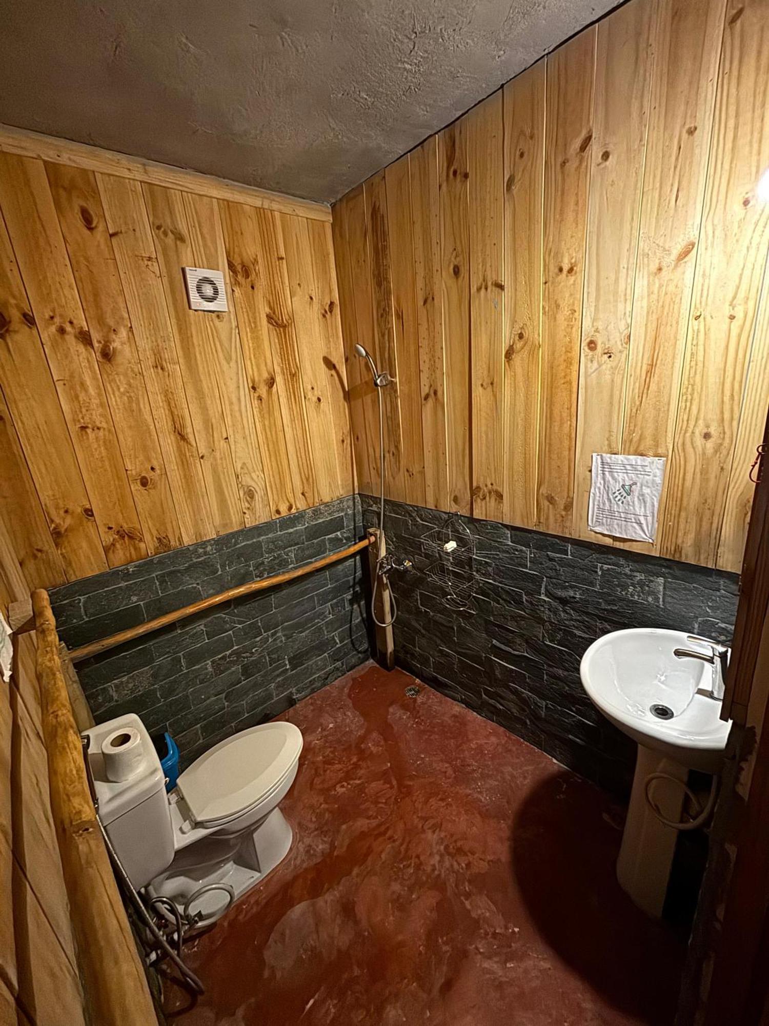 Hostel La Ballena Backpacker Лас-Ґалерас Екстер'єр фото