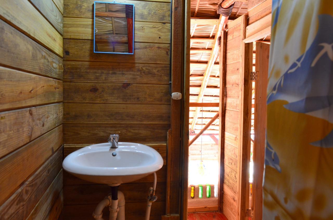 Hostel La Ballena Backpacker Лас-Ґалерас Екстер'єр фото