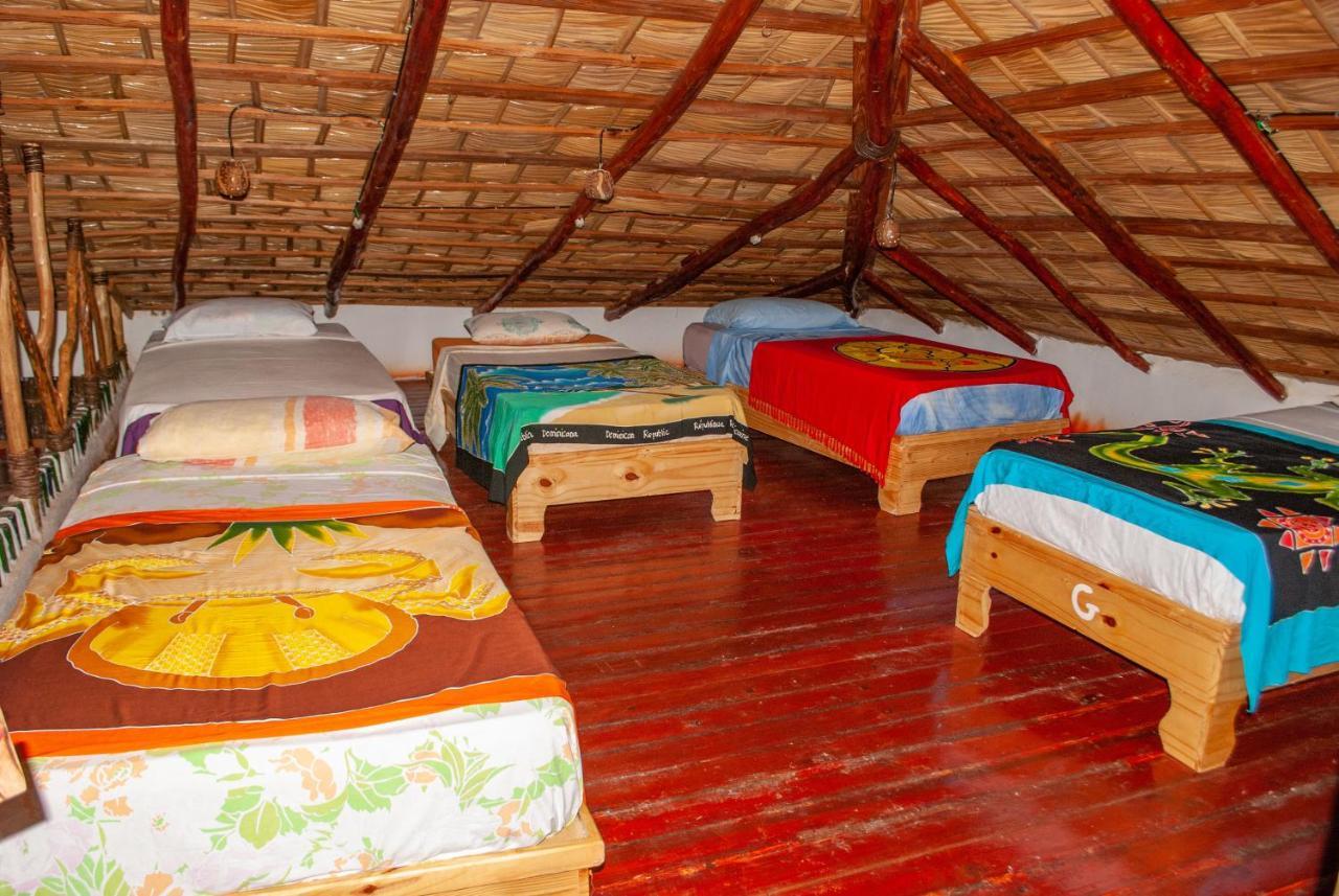 Hostel La Ballena Backpacker Лас-Ґалерас Екстер'єр фото